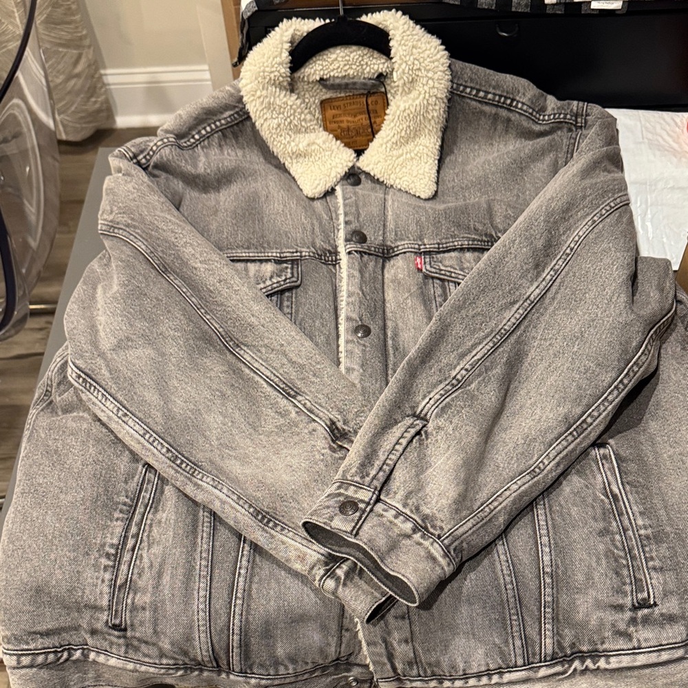 Levi's Black Sherpa-Collar Denim Jacket